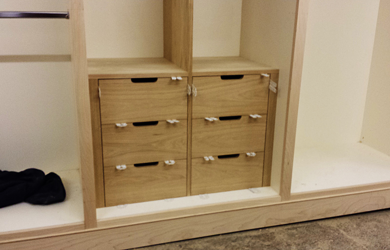 Fully fitted wardrobe by Mark Williamson Furniture Buckinghamshire